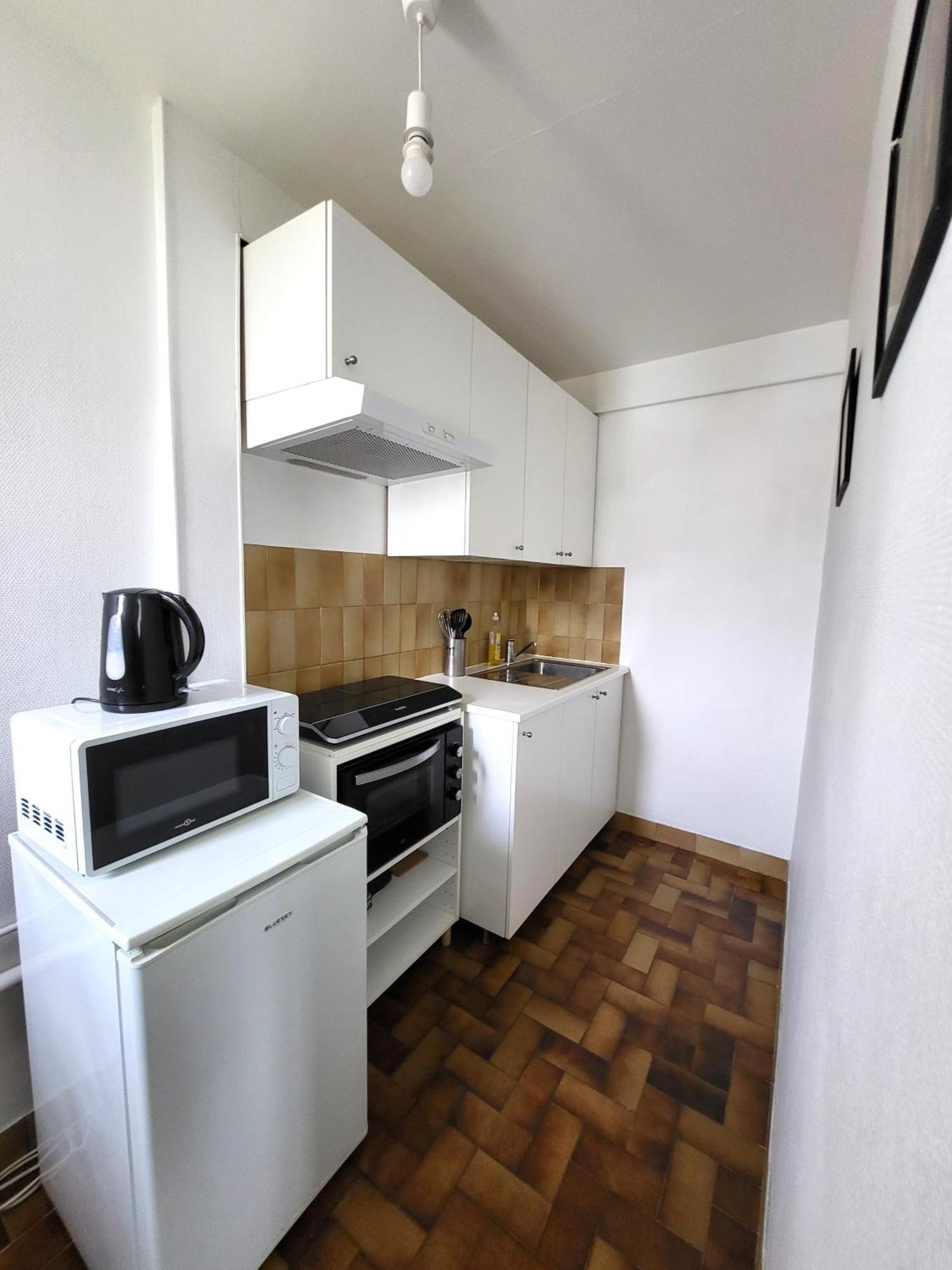 St-Quentin-En-Yvelines Plusieurs Appartements Avec Parking Trappes Exterior photo