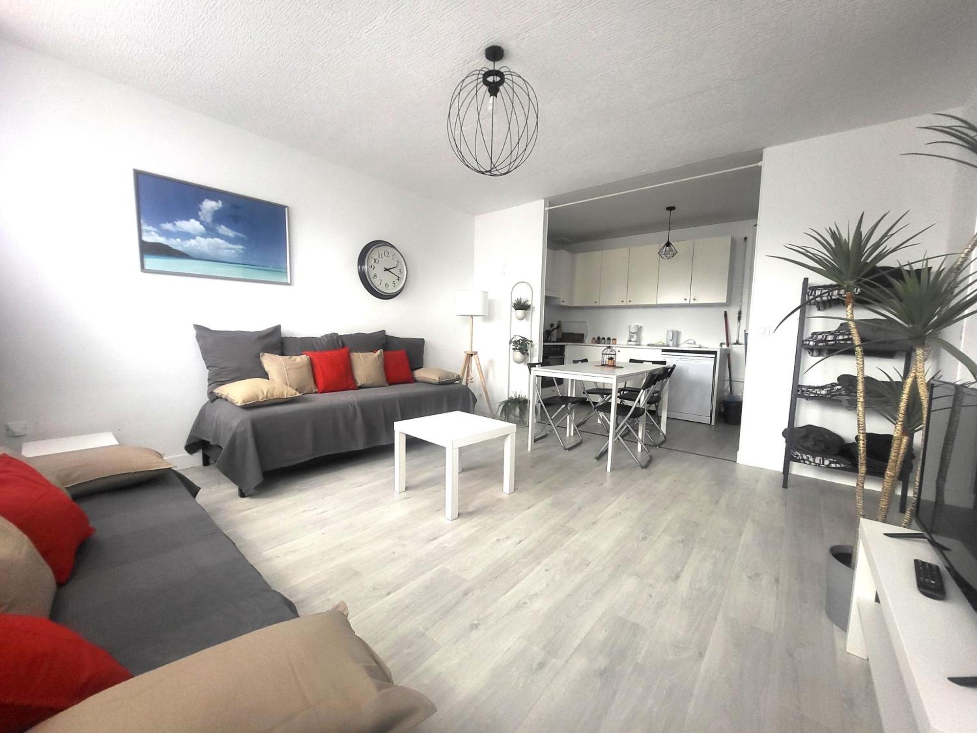 St-Quentin-En-Yvelines Plusieurs Appartements Avec Parking Trappes Room photo